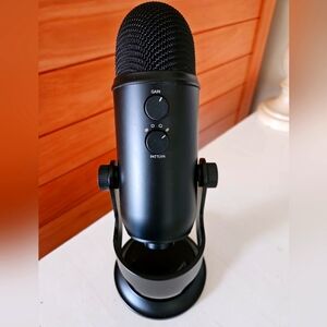 Blue Yeti USB Microphone